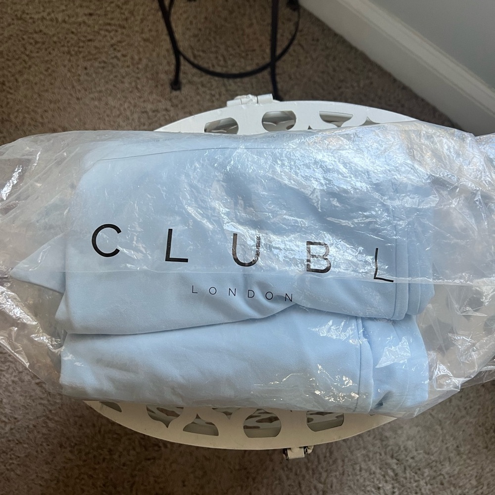 NWT Club L ‘Sheen’ Powder Blue Maternity Dress - Size US 10 - Picture 12 of 12